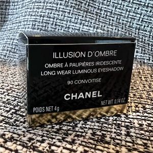 CHANEL Illusion D’Ombre Long Wear Luminous Eyeshadow - 90 Convoitise